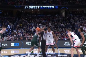 东契奇谈自己第16个技犯：他在我后面搞了三次小动作，我无法脱身